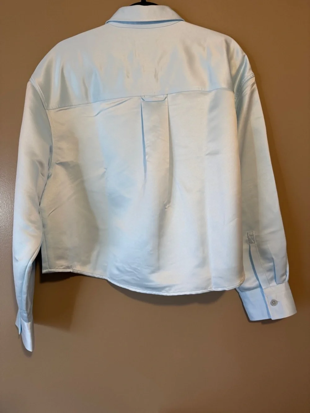 J. Crew Étienne cropped button-up shirt in duchesse satin - Picture 3 of 5